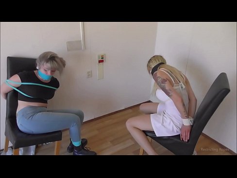 ❤️ Sõltuvuses / seotud ja suukorvistatud / neiu hädas ❌ Kaunis porno at et.tube-sexer-com.ru ️❤